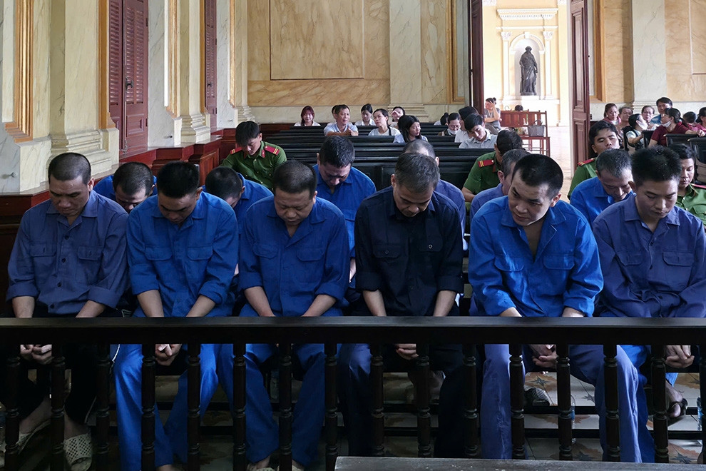 Kịch bản nhận tiền 'bảo kê' cho xe tải chạy giờ cấm