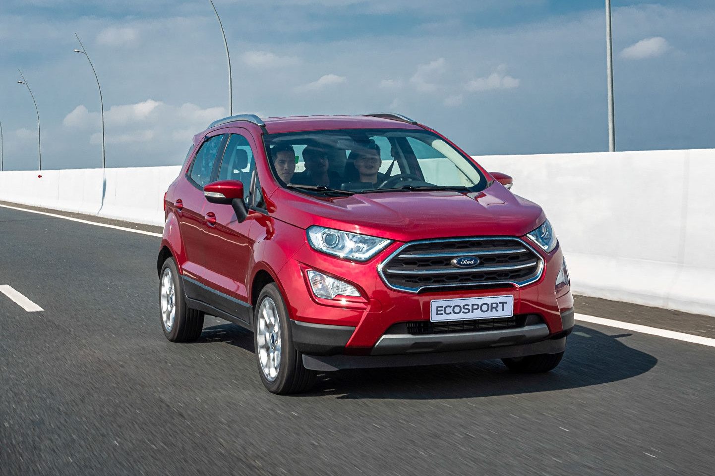 Lái xe sử dụng động cơ tăng áp thế nào để tiết kiệm nhiên liệu?