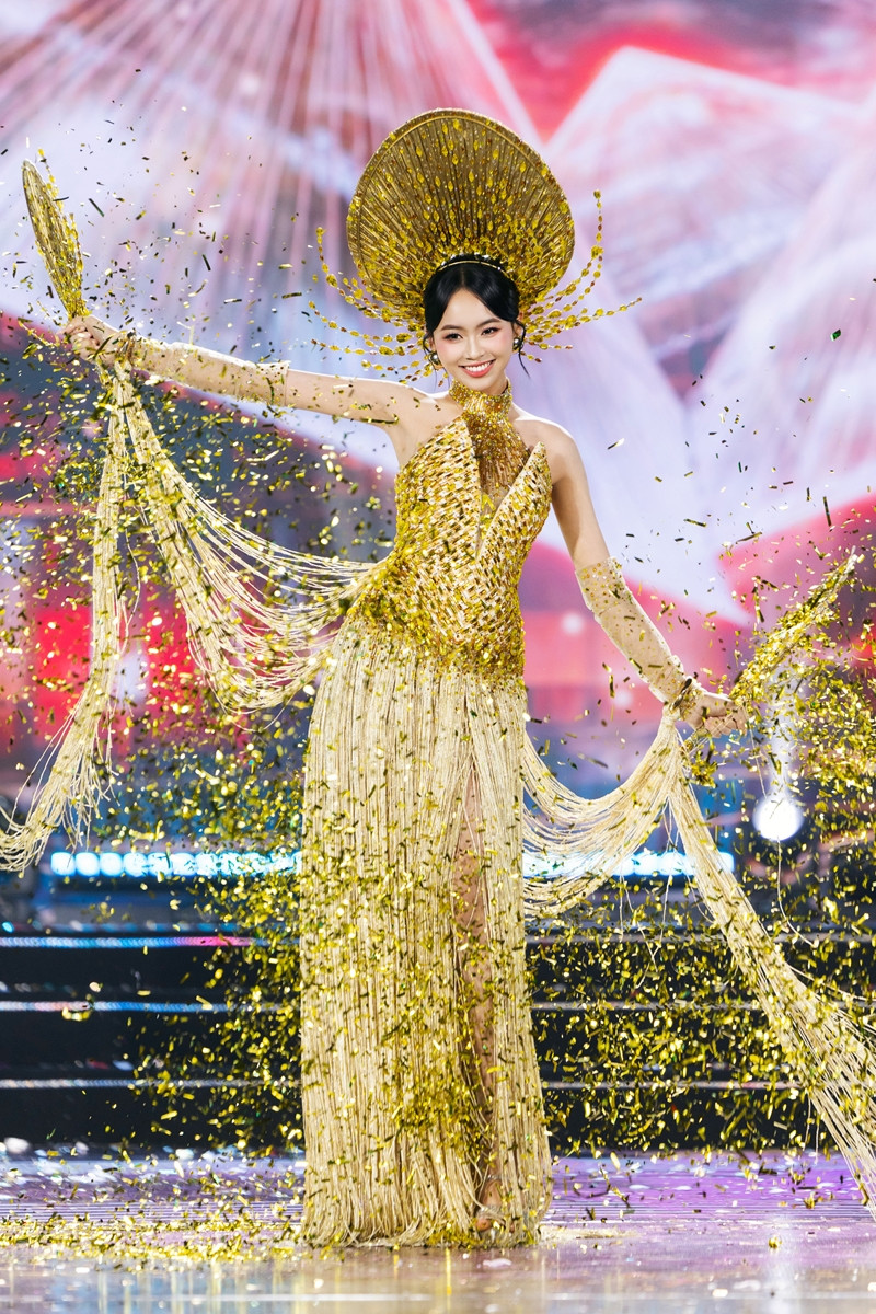https://static-images.vnncdn.net/vps_images_publish/000001/000003/2026/3/26/miss-world-vietnam-010-309.jpg
