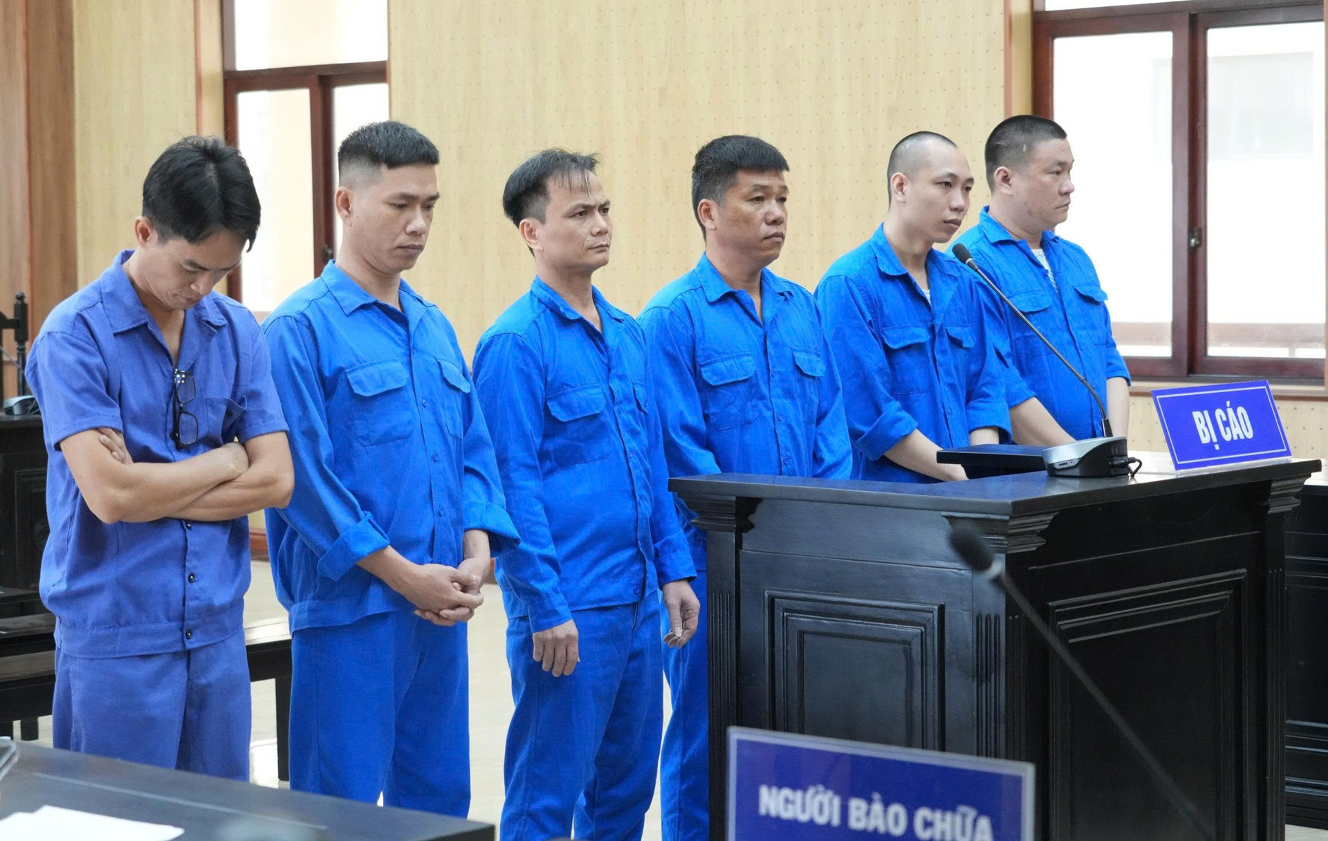 Người yêu mới và chồng cũ kéo nhau “hỗn chiến”, mỗi người lãnh 12 năm tù.jpg