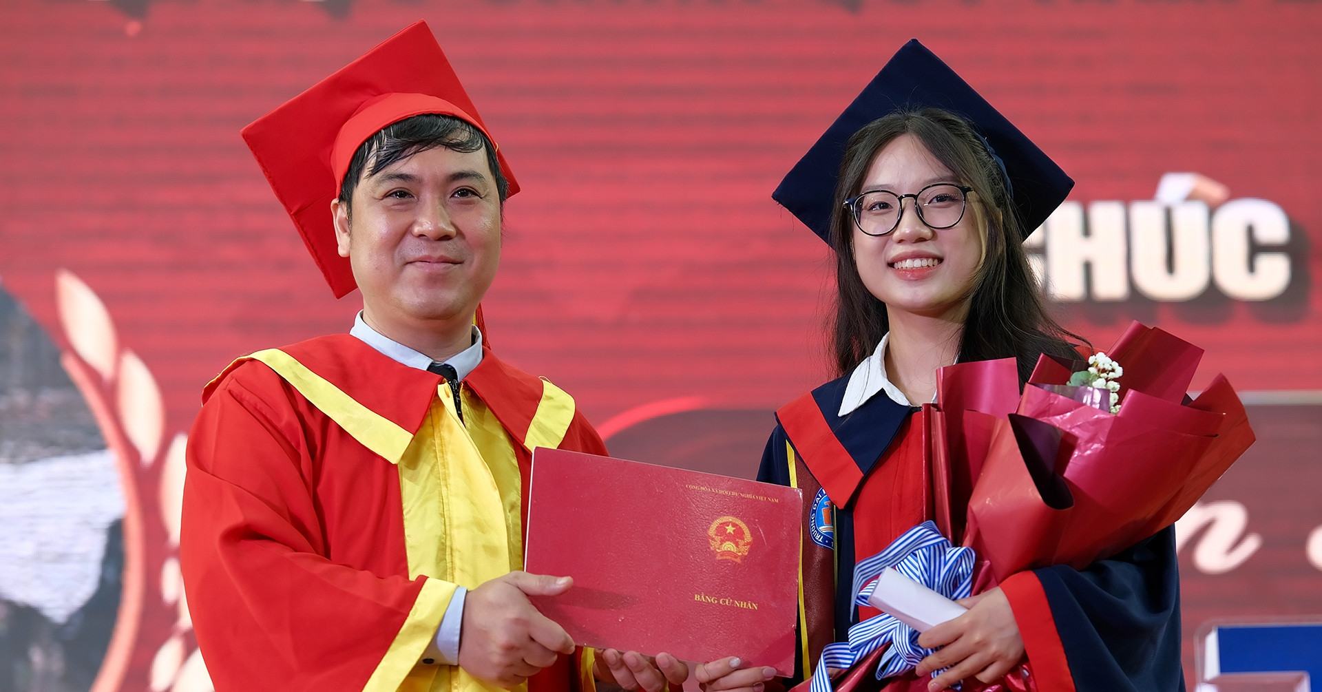 Loạt đại học tung tiền tìm nhân tài, lương 120 triệu/tháng, thưởng nửa tỷ đồng
