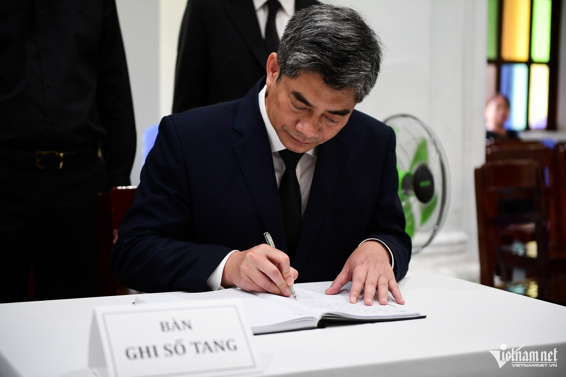 W-đức hồng y 23.jpg