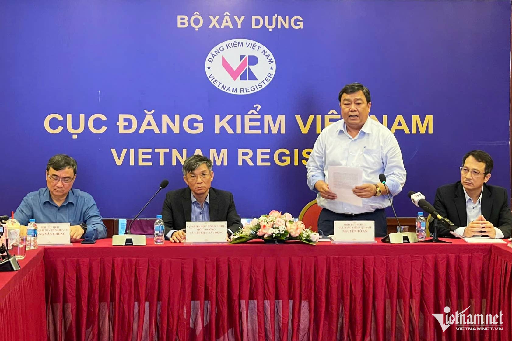 W-Ong Nguyen To An Dang Kiem.jpg