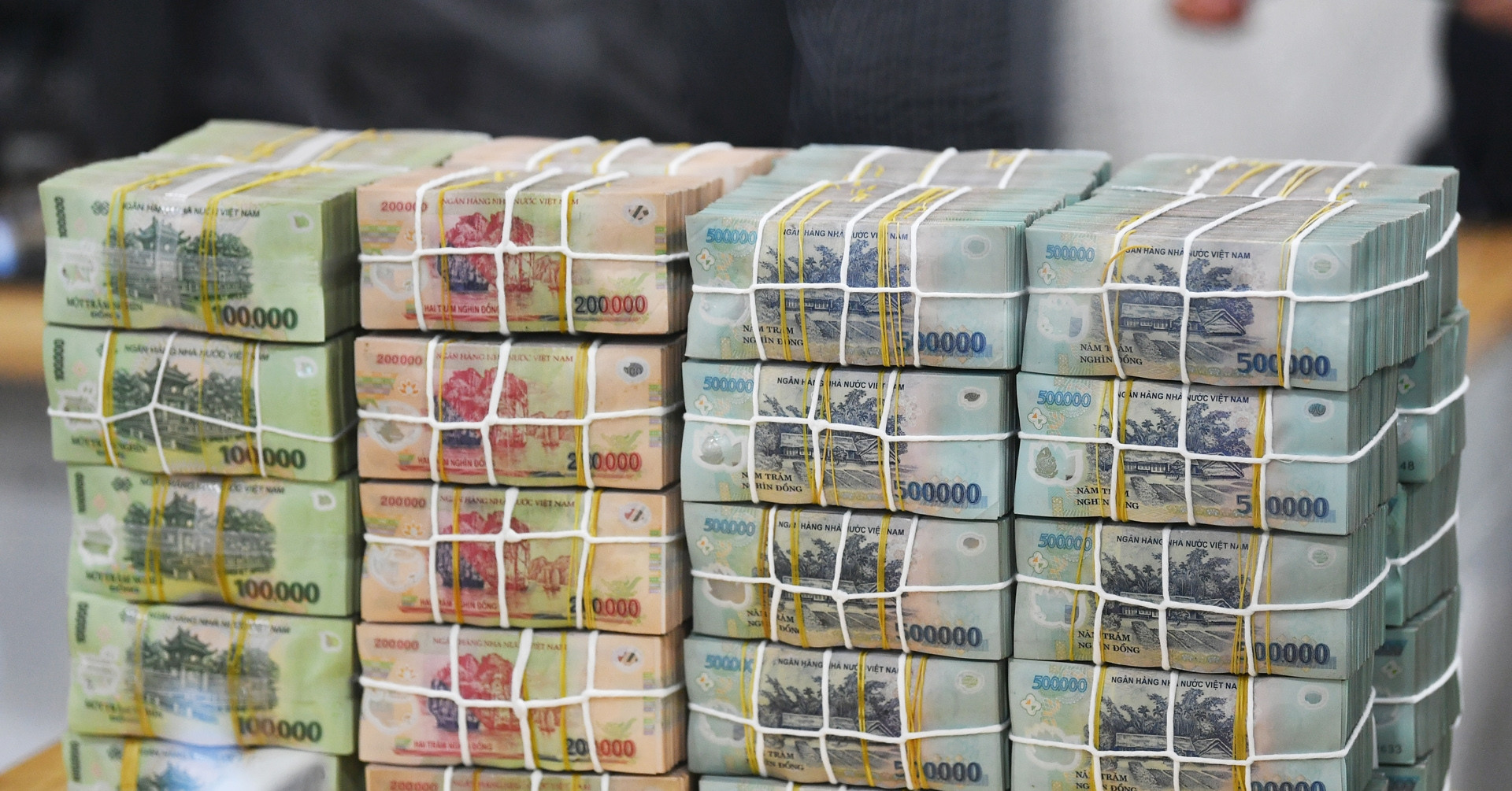 Lãi suất ngân hàng hôm nay 27/3/2026: Vừa tăng tới 0,9%, vừa có chính sách cộng thêm