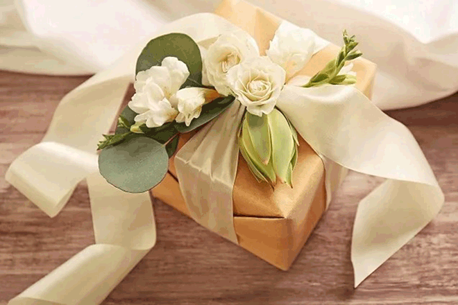 Bạn thân mừng cưới 1 chỉ vàng rồi lên mạng ‘than thở’, cô dâu tức nghẹn