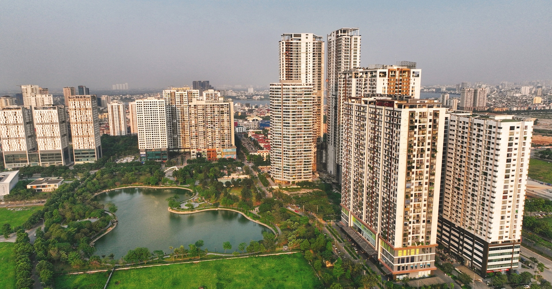 Đề xuất mới về thuế bất động sản: Làm rõ giá chuyển nhượng, hạn chế khai giá thấp