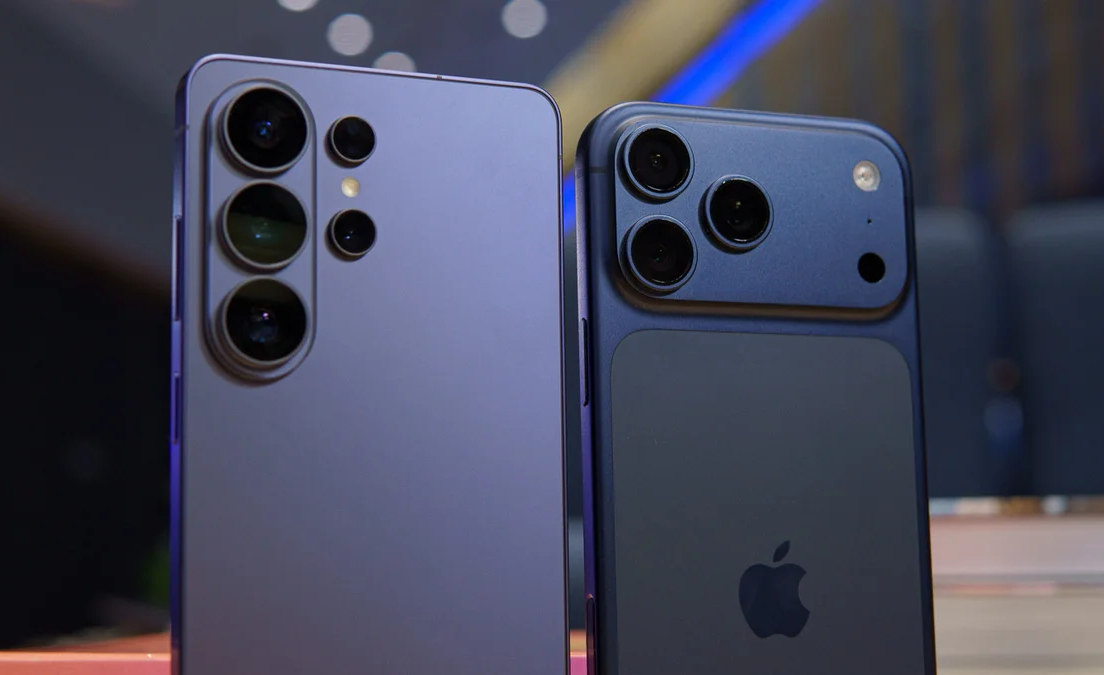 Galaxy S26 Ultra iPhone 17 Pro Max.png