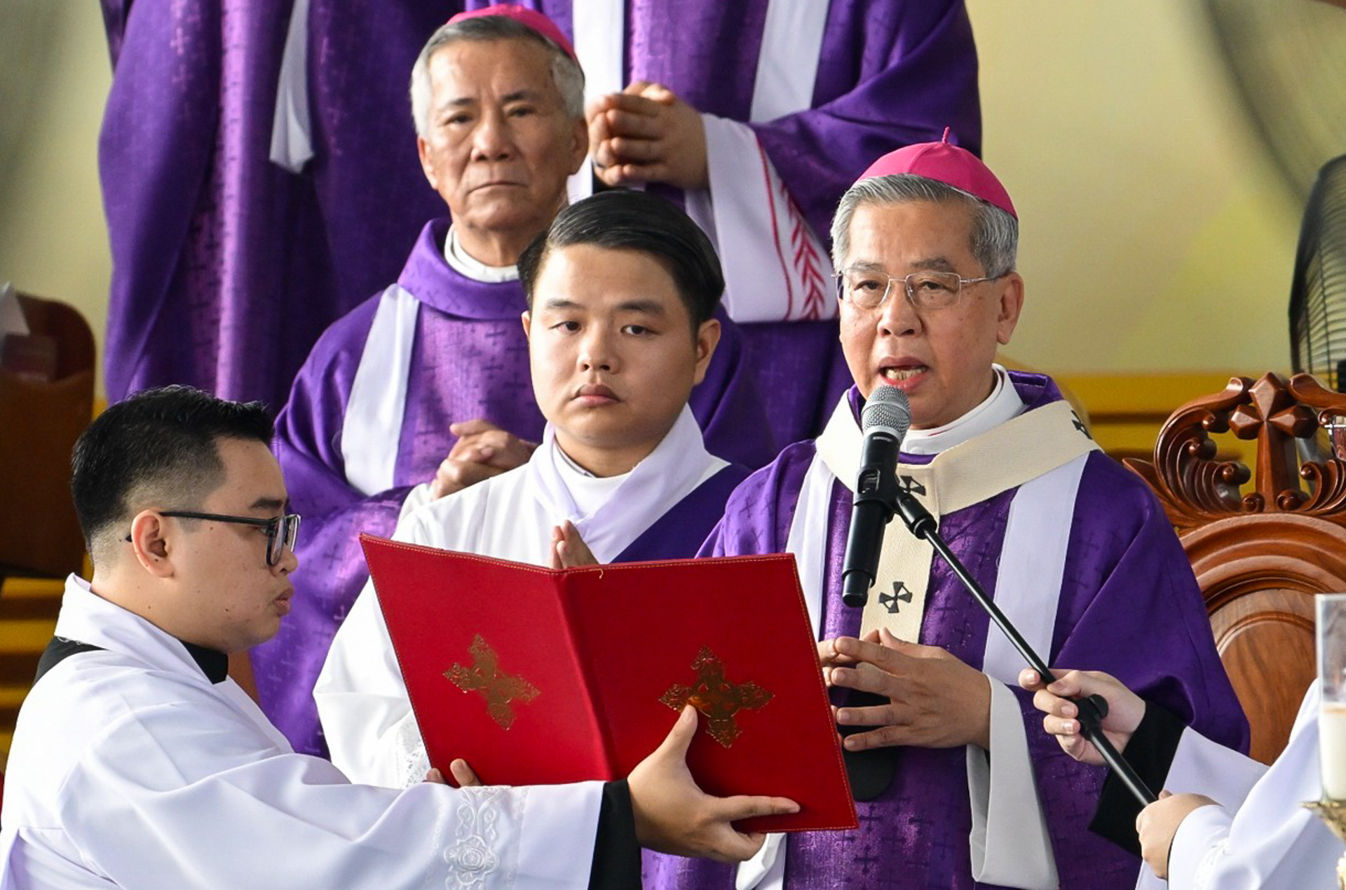 lễ an táng Đức Hồng y 3.jpg