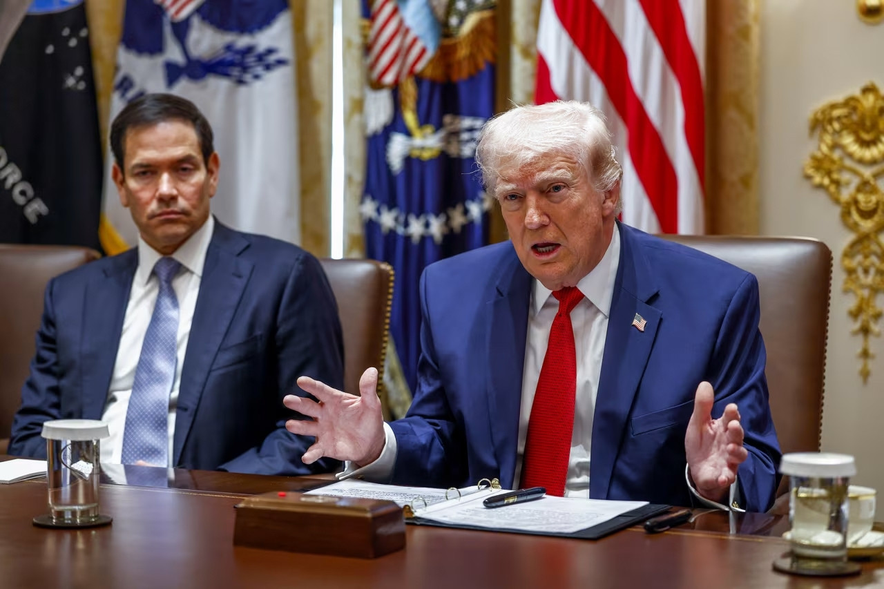 Ông Trump kéo dài lệnh dừng tấn công cơ sở năng lượng Iran, hé lộ quà của Tehran