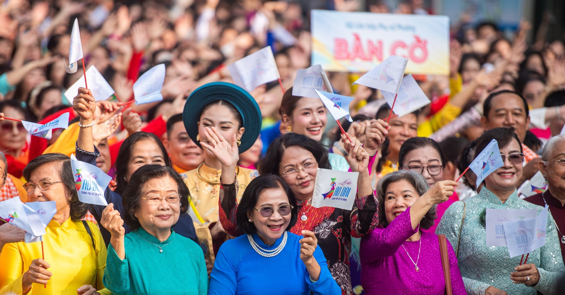 Quốc hội đề xuất ngày 24/11 hàng năm là Ngày Văn hóa Việt Nam, được nghỉ làm