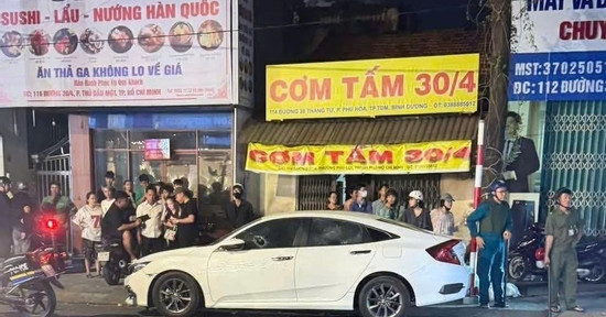 Bắt giữ 3 đối tượng đập phá ô tô trước quán nhậu ở TP.HCM