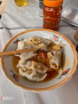 https://static-images.vnncdn.net/vps_images_publish/000001/000003/2026/3/28/banh-lang-son-2455.jpg