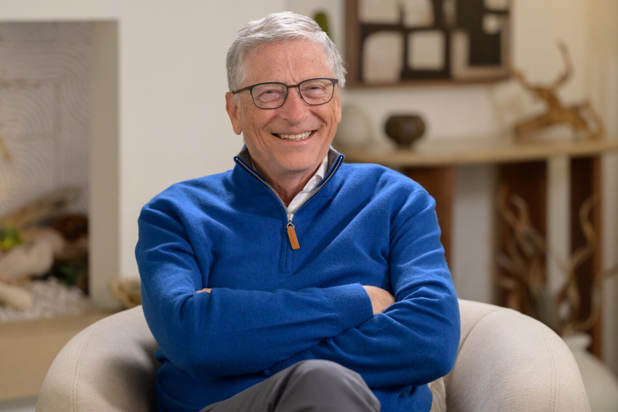 Bill Gates điểm tên 3 ngành nghề 'miễn nhiễm' trước làn sóng sa thải vì AI