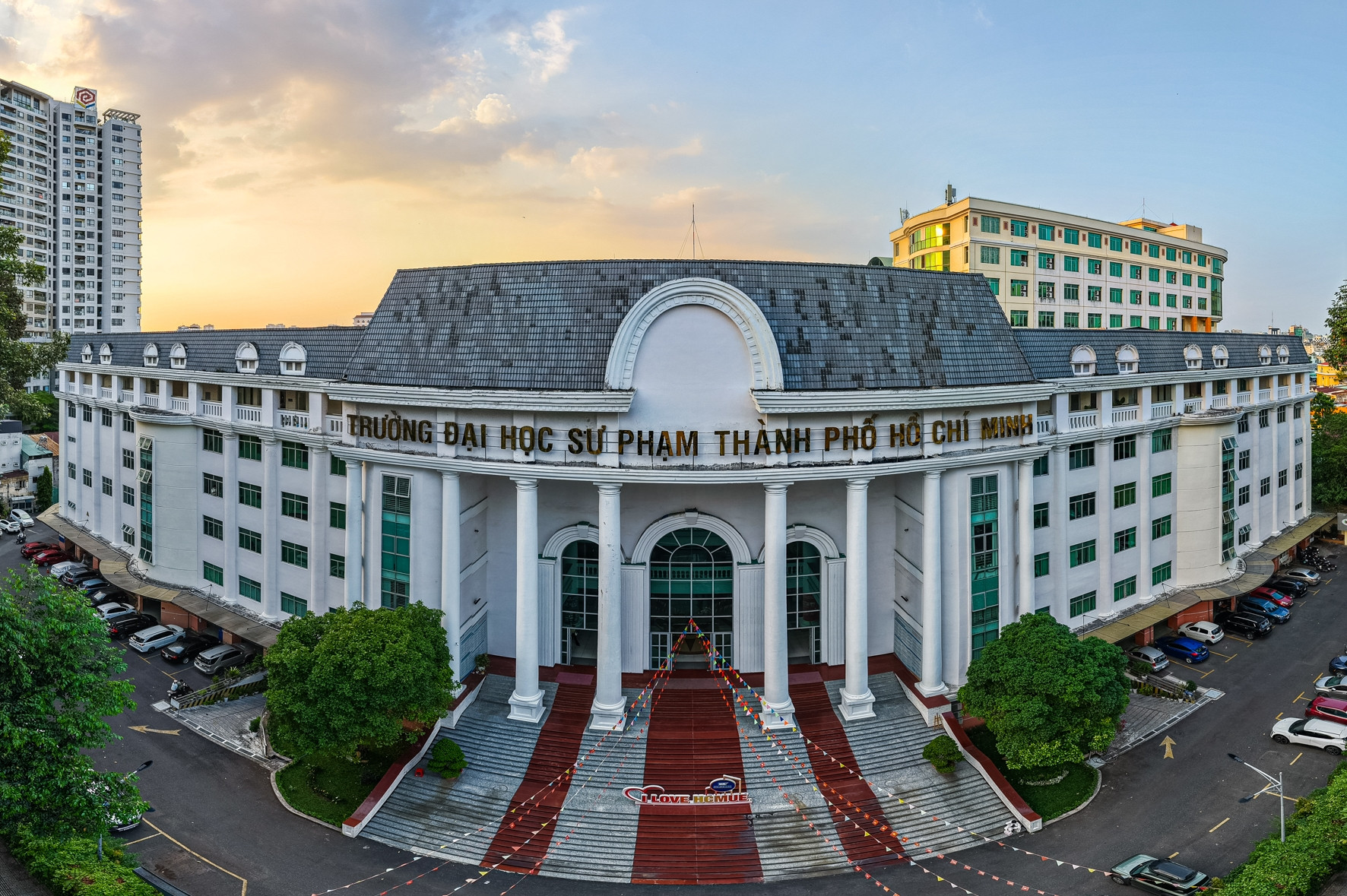 Cận cảnh loạt đại học lâu đời tọa lạc ở các vị trí đắc địa tại trung tâm TPHCM