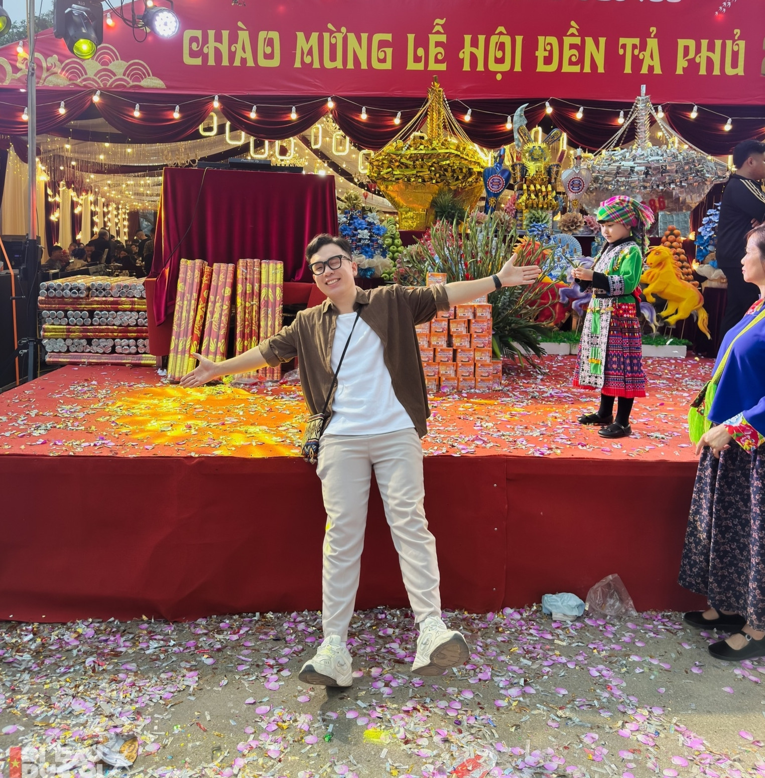 https://static-images.vnncdn.net/vps_images_publish/000001/000003/2026/3/28/khach-ha-noi-du-lich-lang-son-2-ngay-1-dem-trai-nghiem-loat-dac-san-la-ngon-2460.jpg