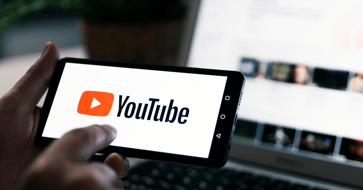 Kiếm tiền từ YouTube, đóng thuế thế nào tại Việt Nam?