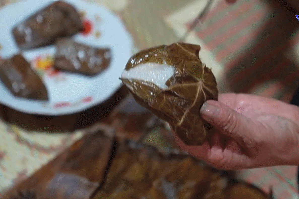 Món lạ ở Tây Bắc không phải ai cũng dám thử, khách Hà Nội đặt ship 140km về ăn