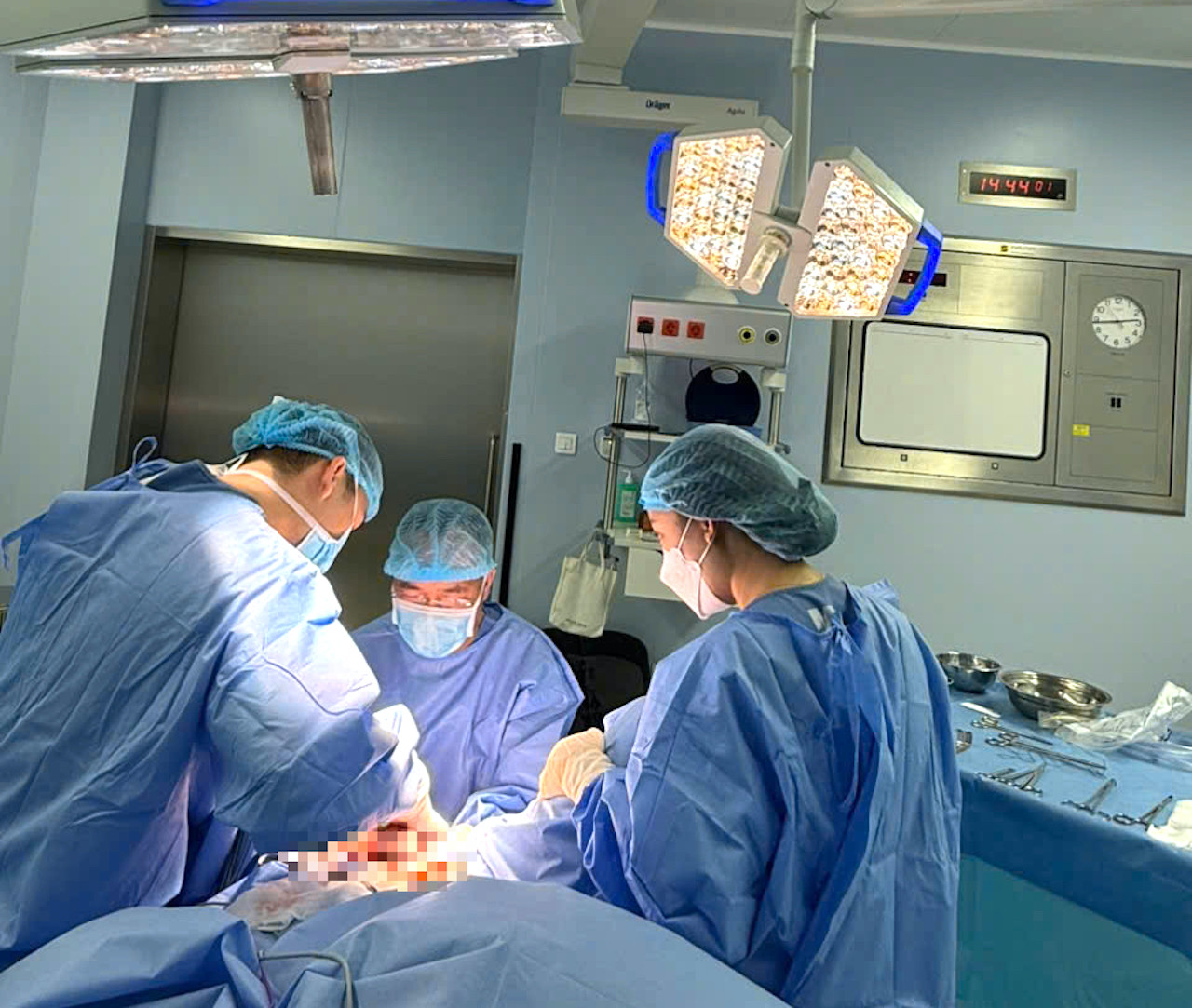 nam khoa 105329 190326 52.jpeg