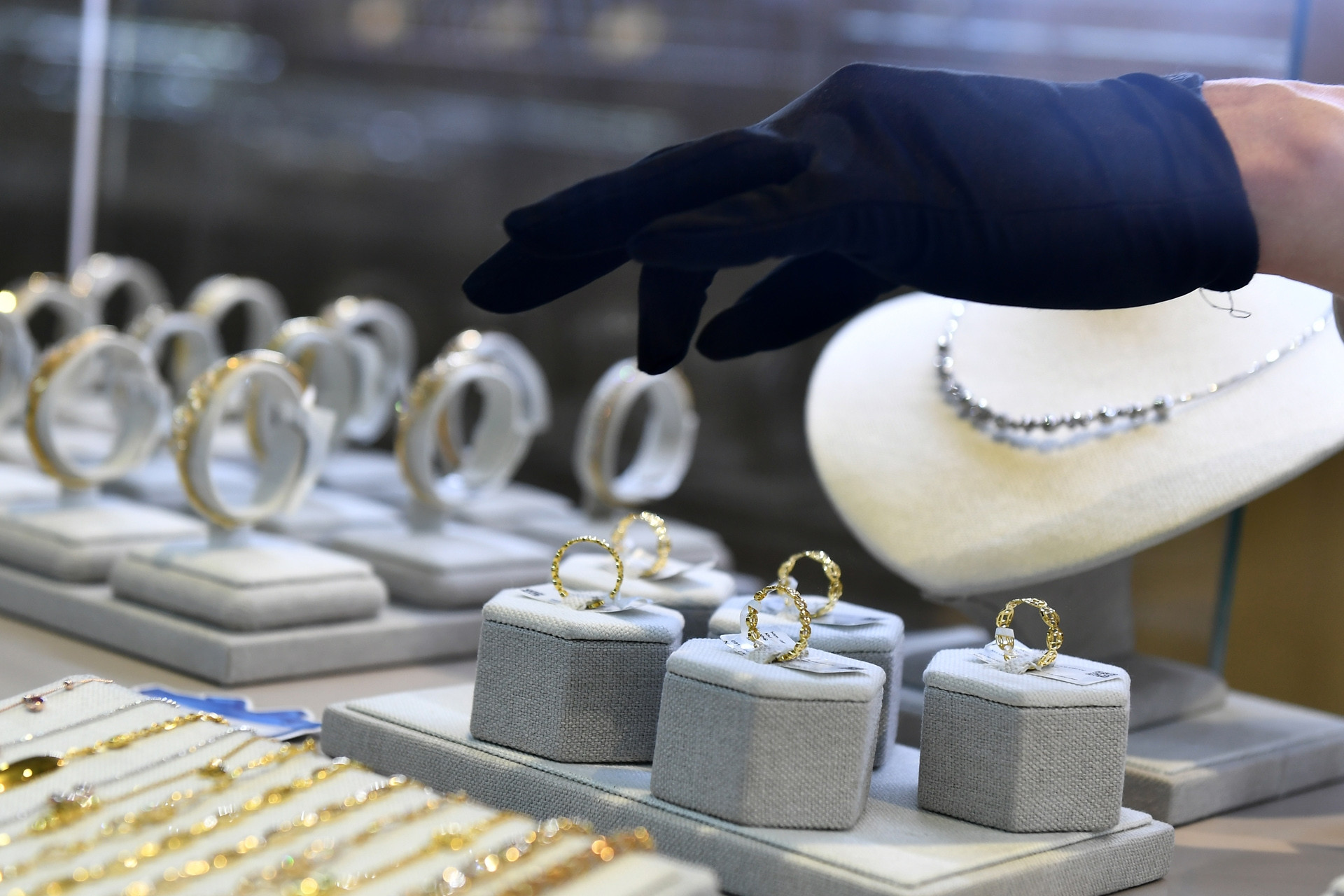 Ngoài Bảo Tín Minh Châu, doanh nghiệp bán vàng nào bị chuyển hồ sơ sang công an?