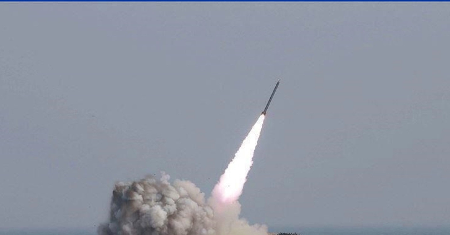 Nhóm vũ trang Houthi nã tên lửa vào nam Israel