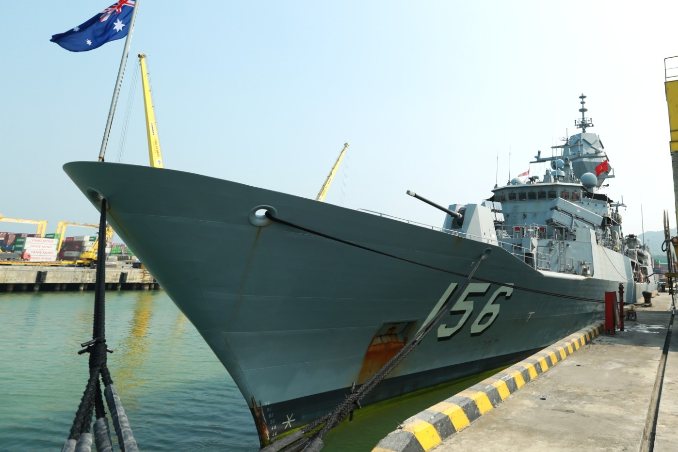  Tàu Hải quân Hoàng gia Australia thăm Đà Nẵng 