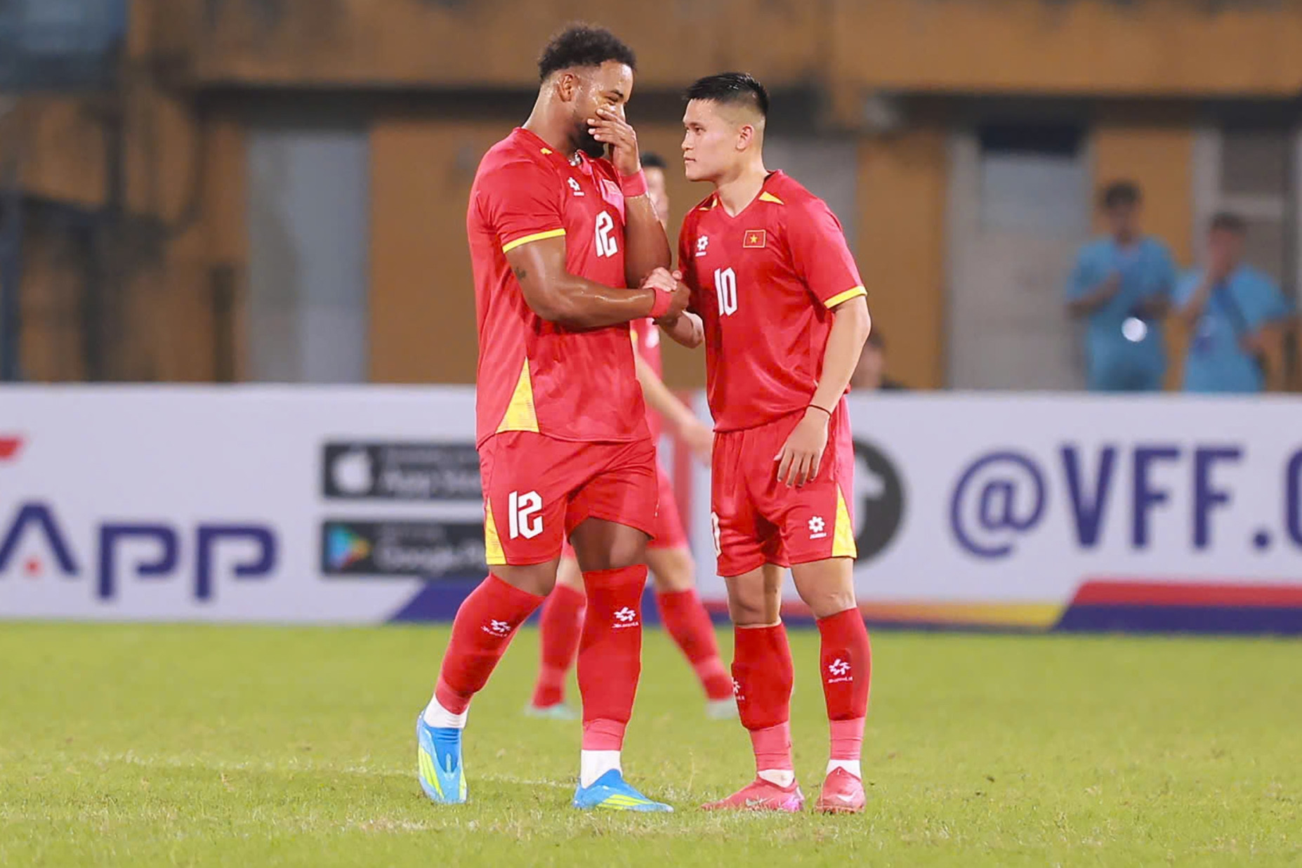 Tuyển Việt Nam: Liệu Xuân Son có là vấn đề với HLV Kim Sang Sik