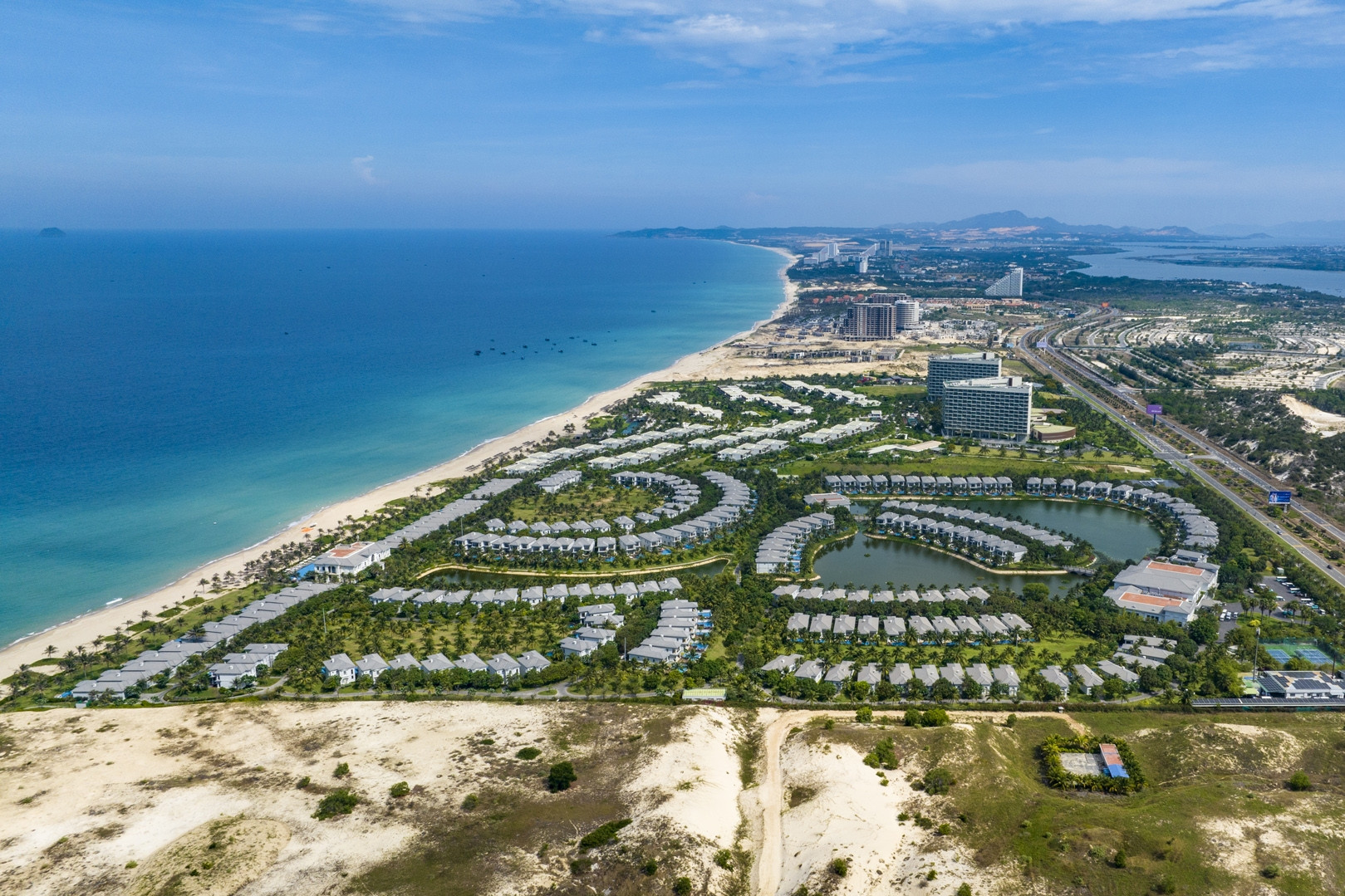 Vợ nhận ủy quyền rồi bán cho chồng thửa đất 1,4 tỷ ở Khánh Hoà với giá 90 triệu đồng