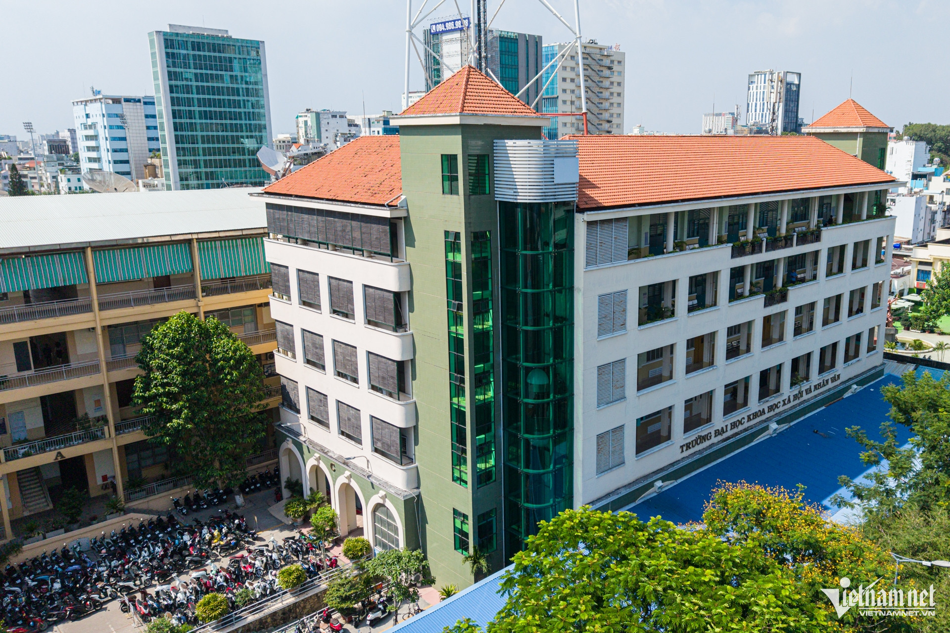 W-đại học   Nguyễn Huế 11.jpg