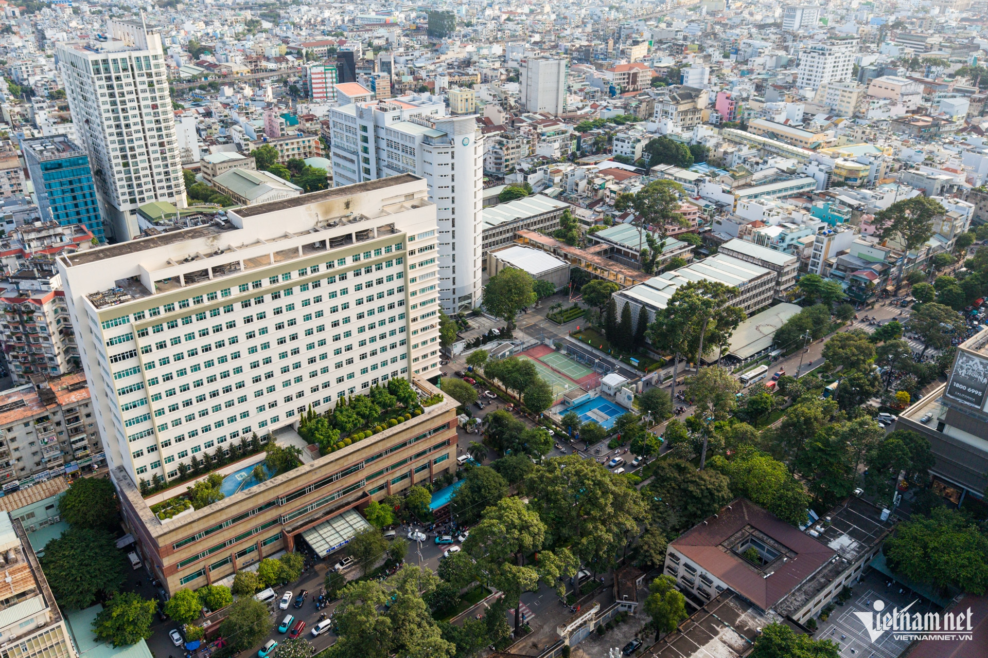 W-đại học y dược TPHCM   nguyễn huế.jpg