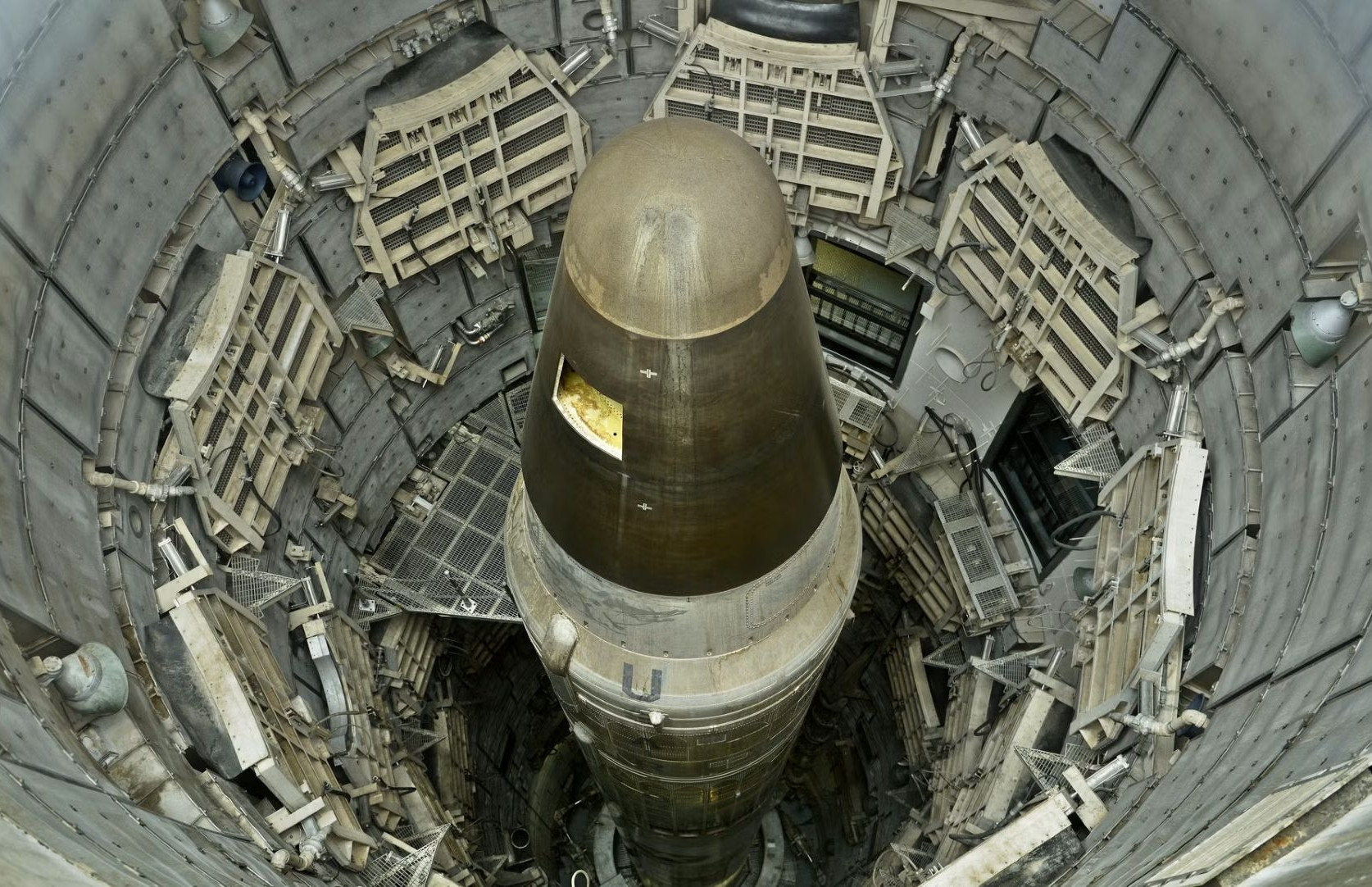  Tên lửa Titan II tốc độ Mach 25, tầm bắn 15.000km, đầu đạn 9 megaton, ICBM mạnh nhất Mỹ 