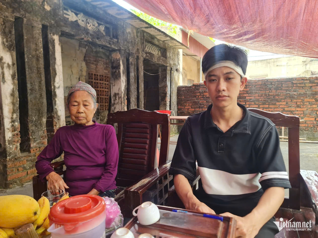 W-a2Bố mất sau tai nạn giàn giáo.jpg