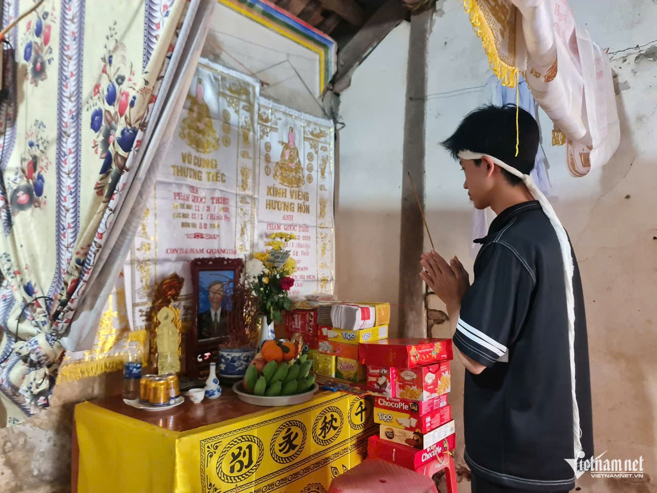 W-a3Bố mất sau tai nạn giàn giáo.jpg