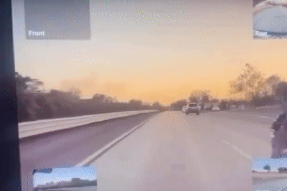 Xe máy va chạm kinh hoàng với đuôi ô tô, kết thúc bằng cú nổ lớn