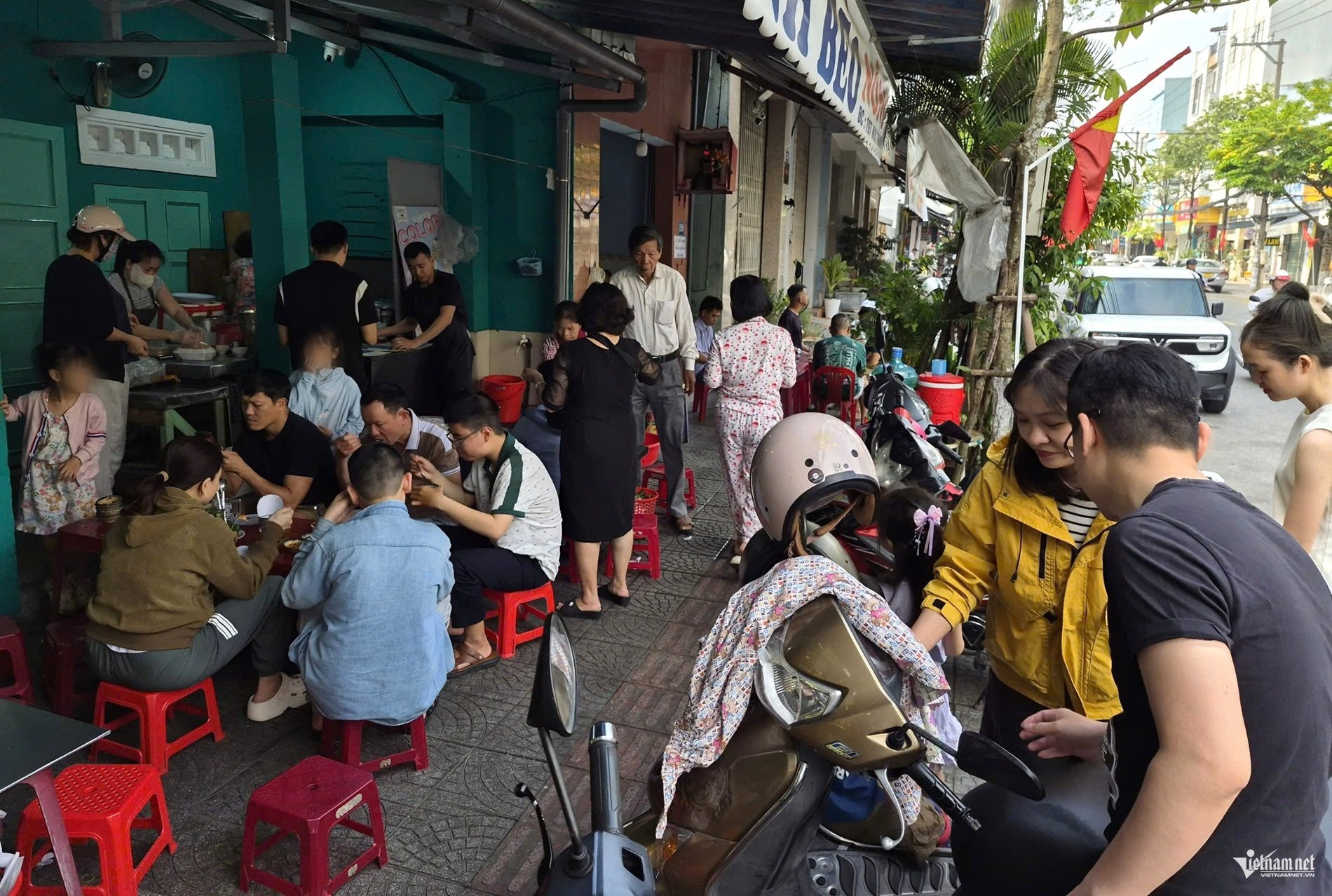 z7669179152906 55610b8a6b80f0cbacbbad0ea8fb81bc 379.jpg