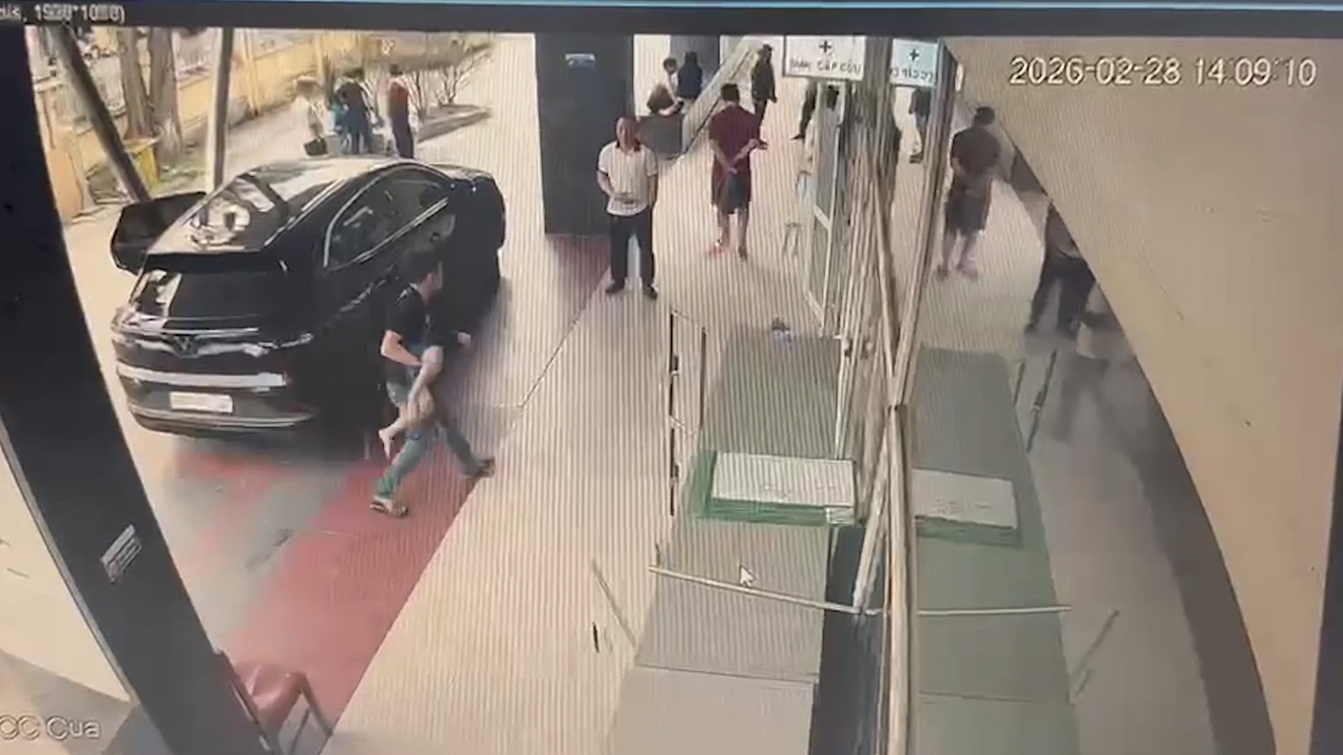 cứu cháu bé ở Bắc Ninh_9.JPG