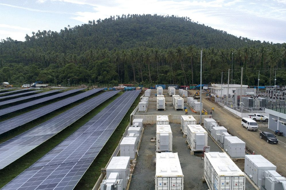  Điện mặt trời, điện gió công suất từ 10MW trở lên phải có hệ thống lưu trữ 