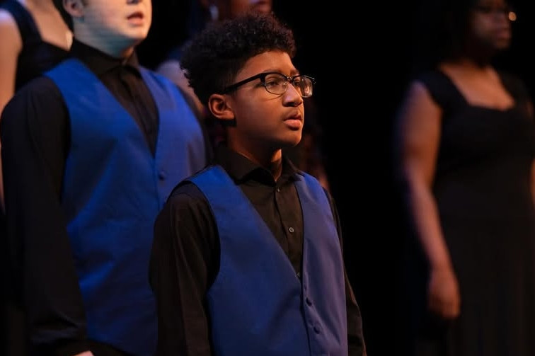 Diễn viên 15 tuổi tử vong sau tai nạn súng đạn tại nhà riêng