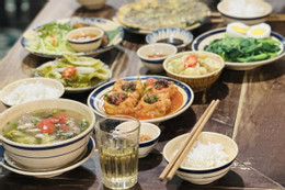 3 nhóm người không nên ăn trứng gà chiên ngải cứu YwAAAAAAQABAAACAUwAOw==