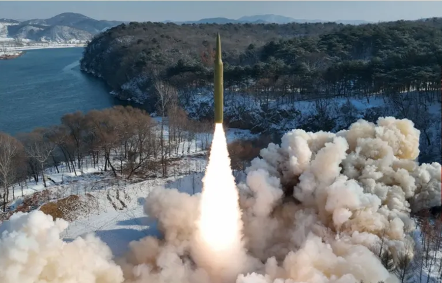 tên lửa siêu thanh Triều Tiên.png