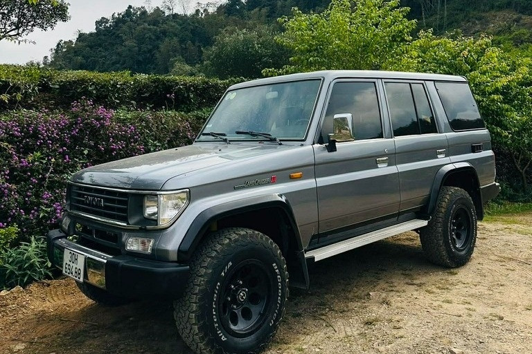 Toyota Land Cruiser RJ77 36 năm tuổi vẫn có giá 1 tỷ, đắt gấp 3 xe cùng đời