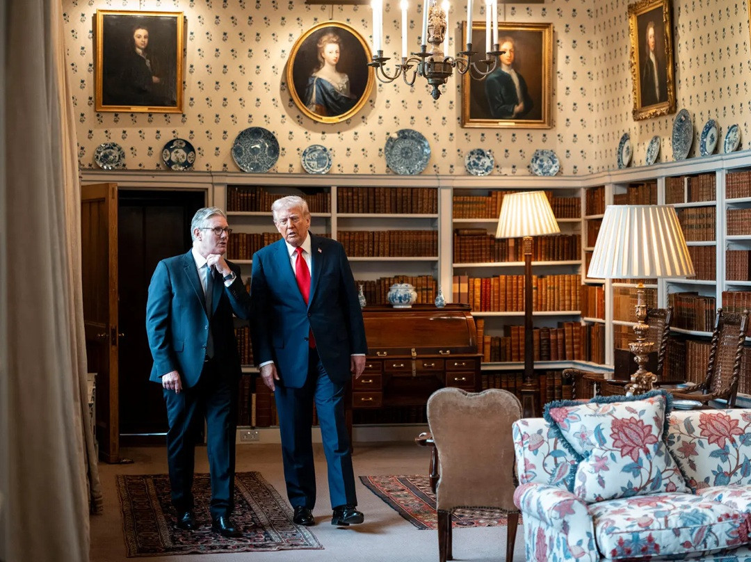 Trump Thu tuong Anh NYT.jpg