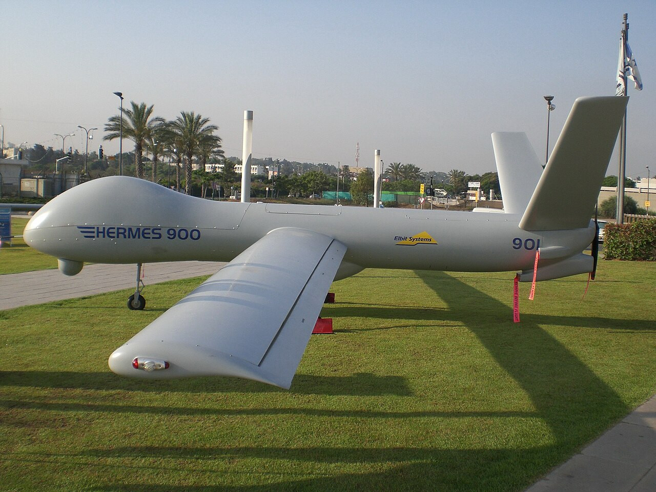 UAV Hermes 900 của Israel 2.jpg