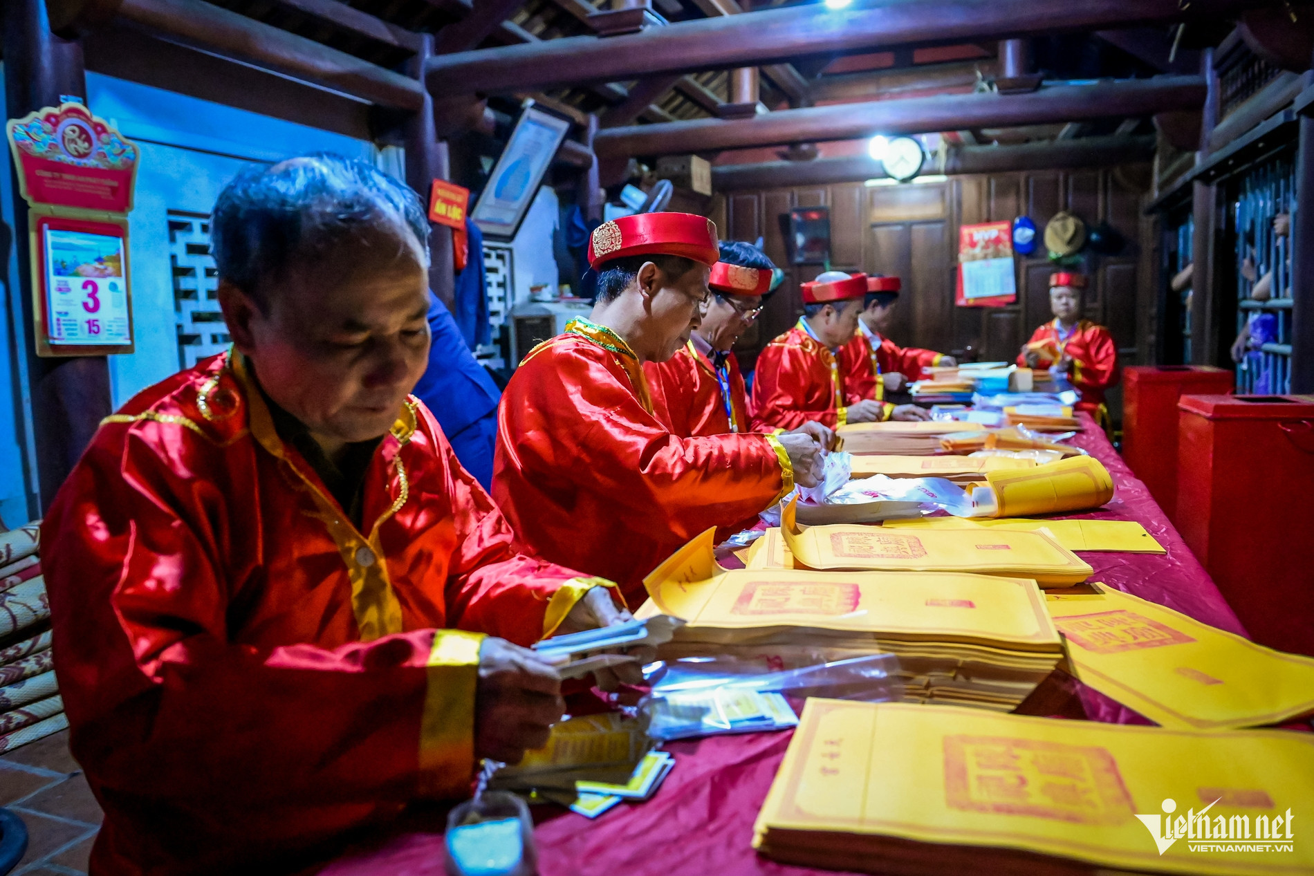 W-Khai ấn Đền Trần_4.jpg