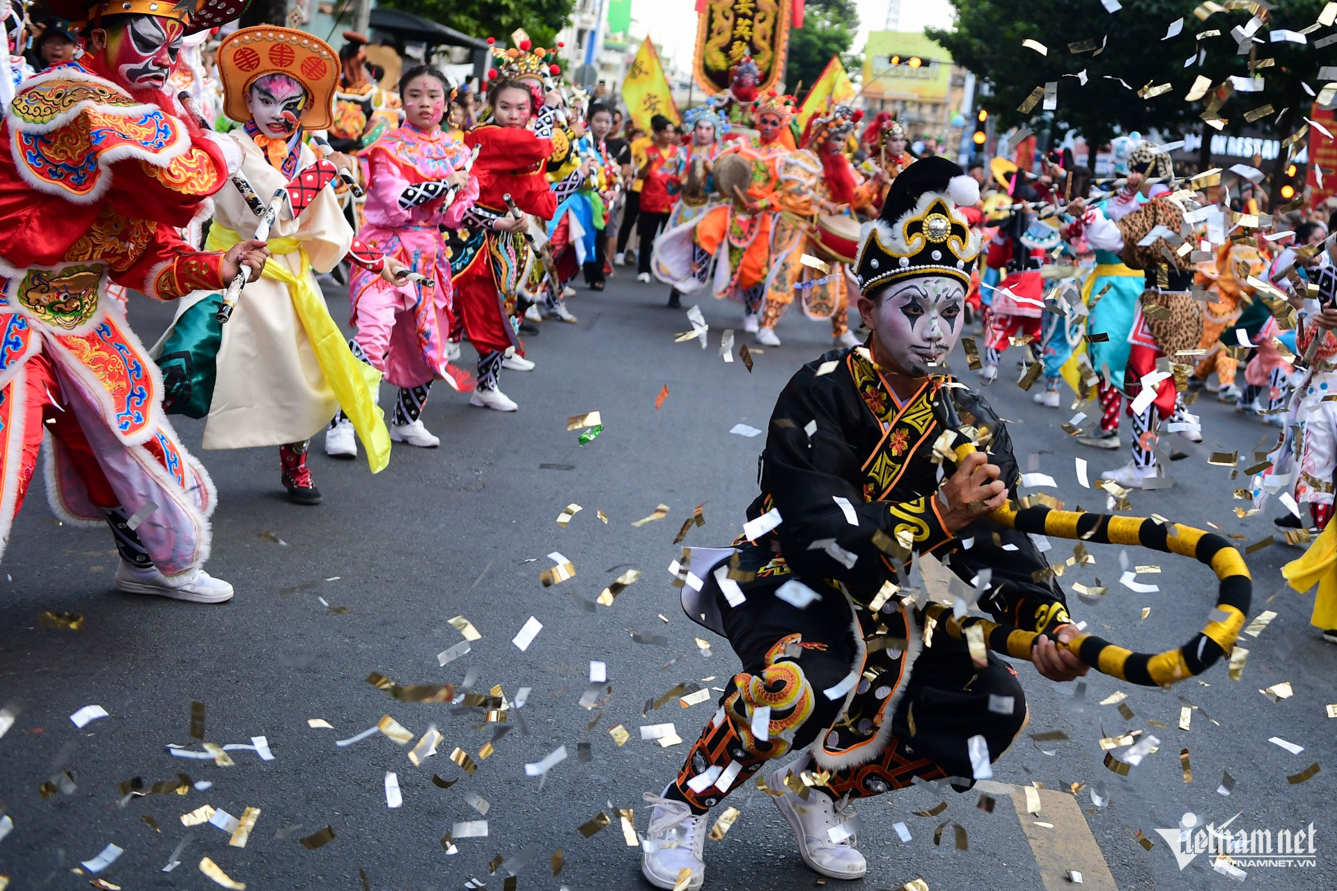 W-nguyên tiêu nguyễn huế 11.jpg