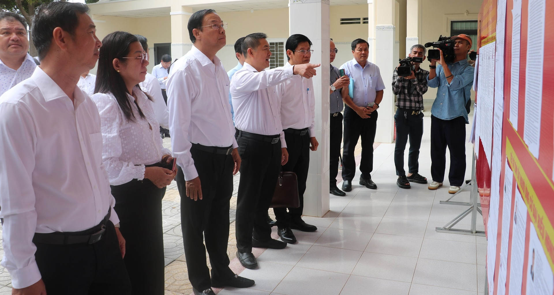 TPHCM kiểm tra công tác chuẩn bị bầu cử, giải quyết khó khăn tại các xã ven biển