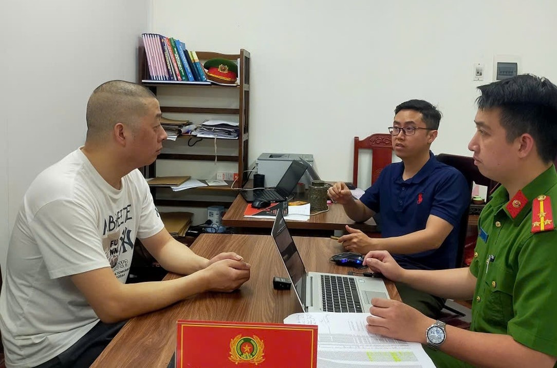 2_ Doi tuong cam dau.jpg