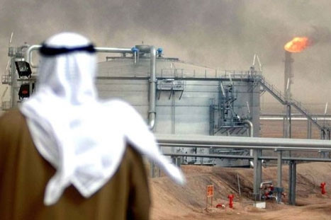 Giá dầu thế giới tăng vọt đầu tuần trước nỗi lo mới