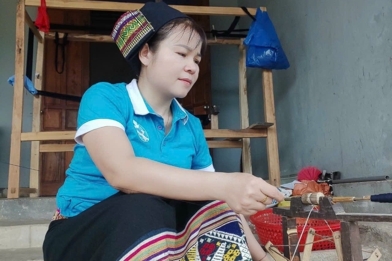 Người phụ nữ Thái 'đánh thức' nghề xưa, đưa sản phẩm sang tận đất Pháp