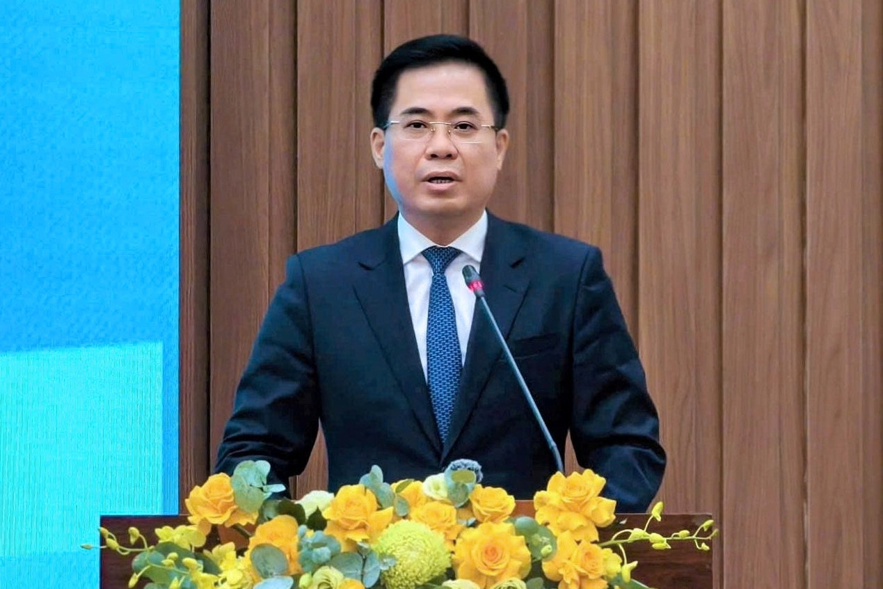 Ông Nguyễn Hoàng Giang tái đắc cử Chủ tịch UBND tỉnh Quảng Ngãi