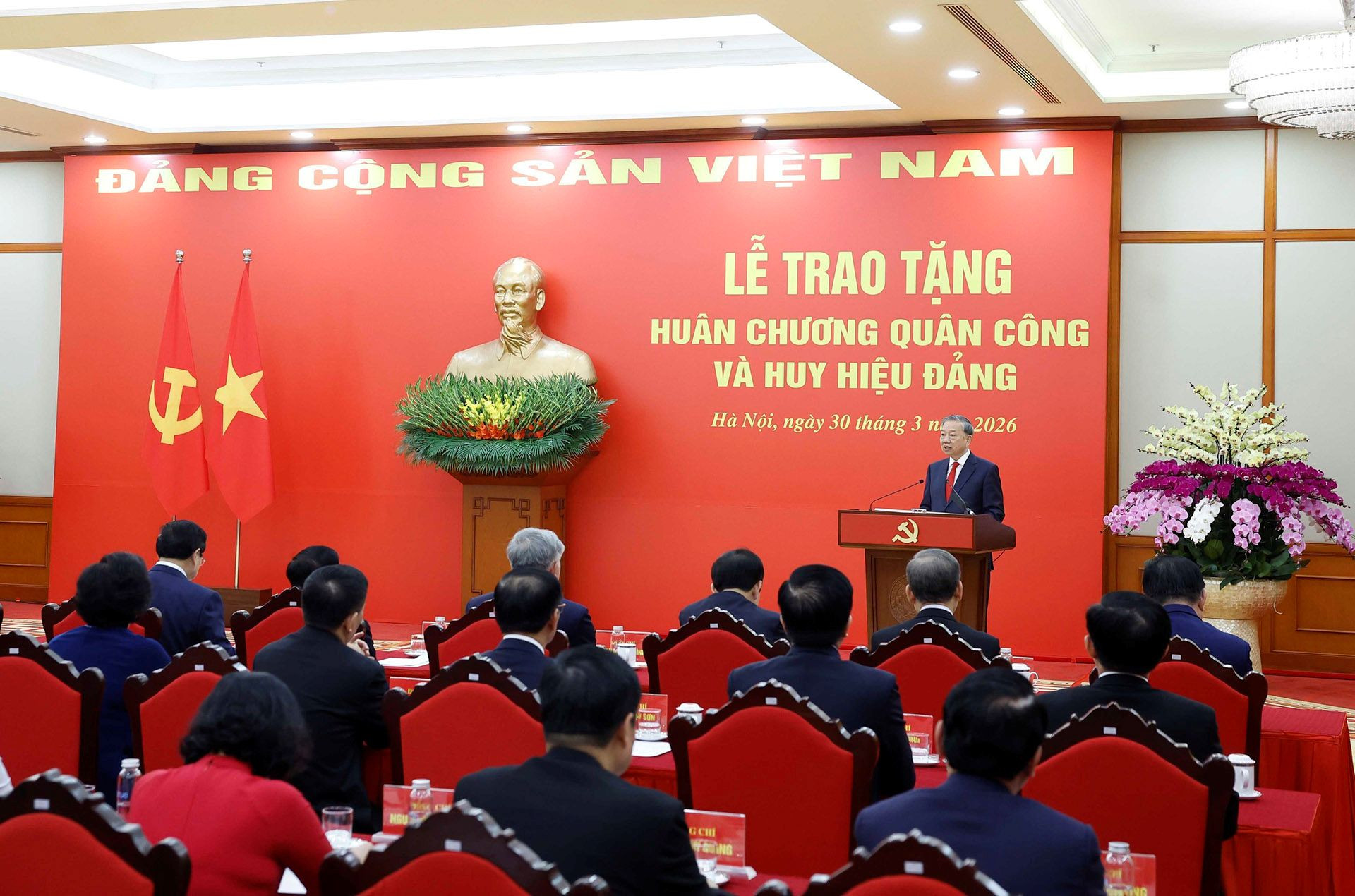 tong bi thu to lam.jpg